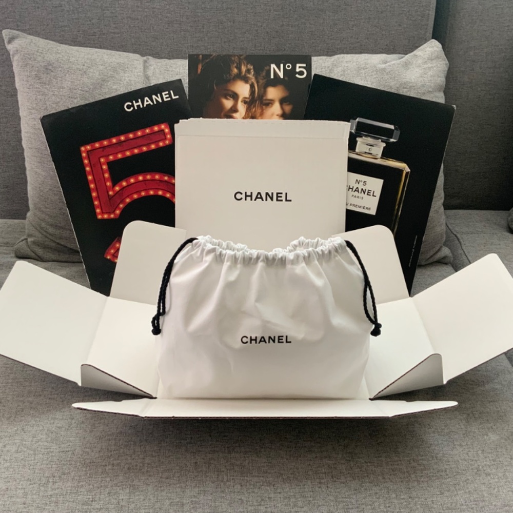 CHANEL white cotton canvas drawstring pouch cosmetic bag storage bag - AUTHENTIC
